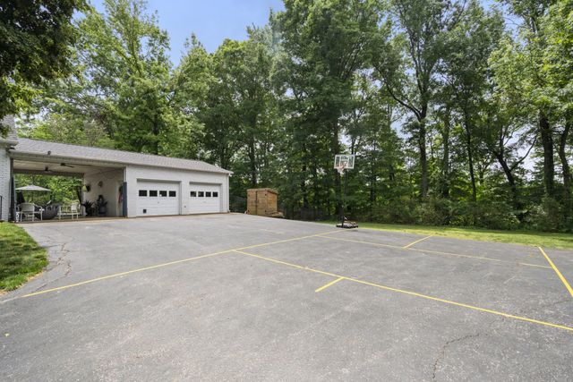 1100 Mill Rd, Dickson, TN 37055