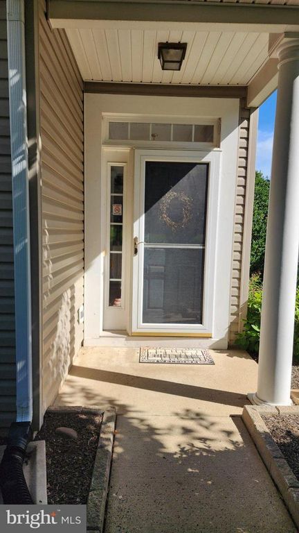 752 VILLAGE AVE #, COLLEGEVILLE, PA 19426 — photo 2