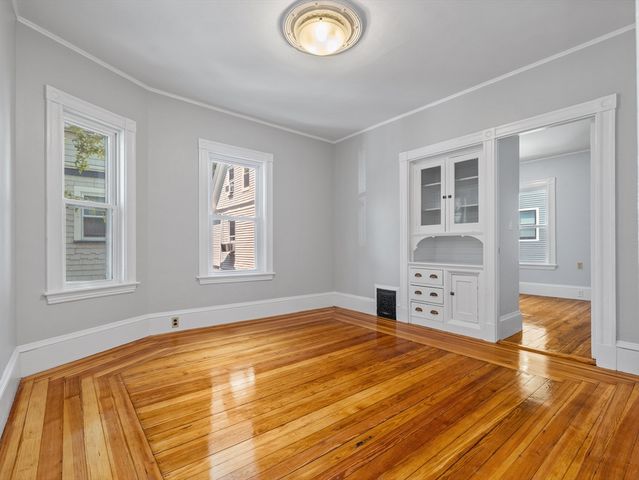 57 Hawthorne St 2, Somerville, MA 02144