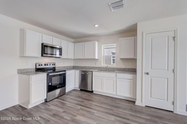 1455 Hayworth Circle NW, Palm Bay, FL 32907