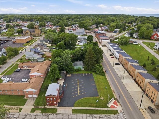1420 Bridge Street, Ashtabula, OH 44004