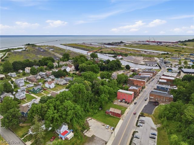 1420 Bridge Street, Ashtabula, OH 44004