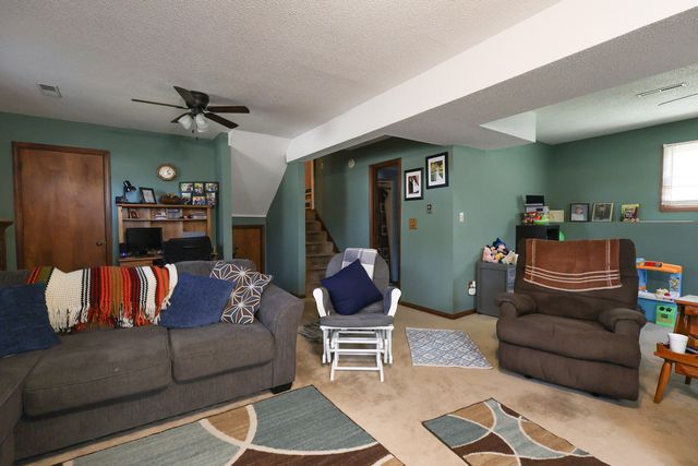 1410 HULEN DR, Moberly, MO 65270