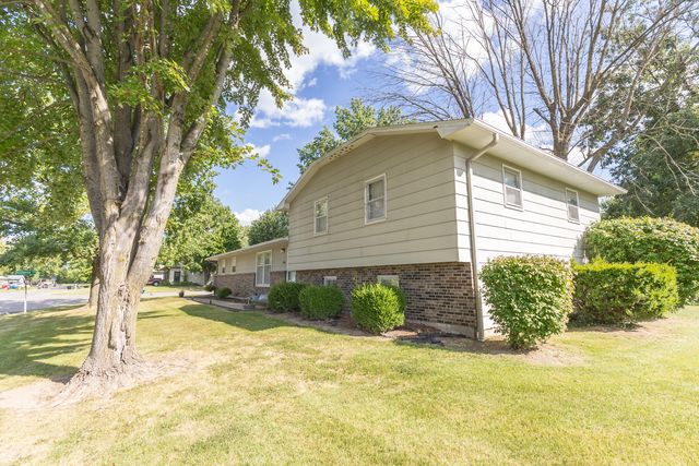 1410 HULEN DR, Moberly, MO 65270