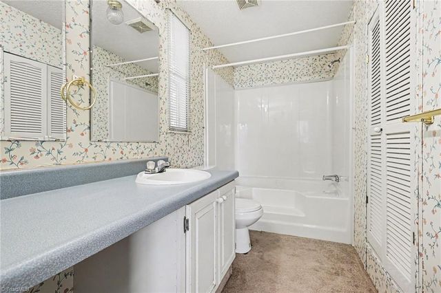 194 Pinehaven Drive, New London, NC 28127