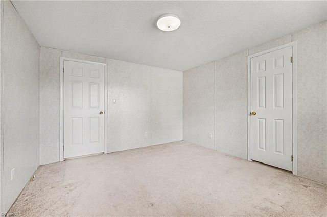194 Pinehaven Drive, New London, NC 28127