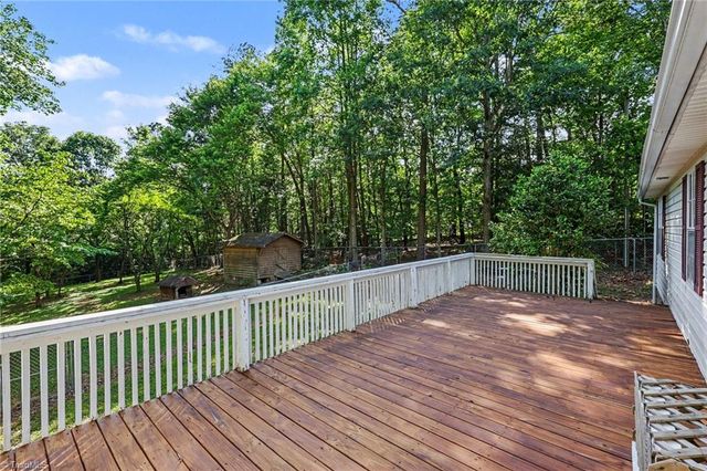 194 Pinehaven Drive, New London, NC 28127