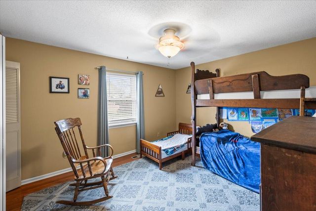 952 Wyndsor Drive, Hixson, TN 37343