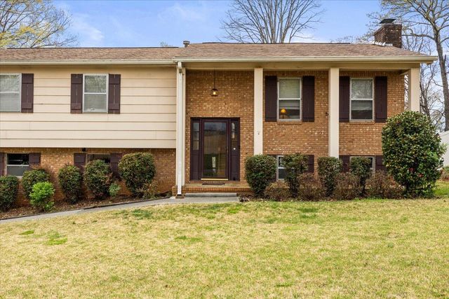 952 Wyndsor Drive, Hixson, TN 37343