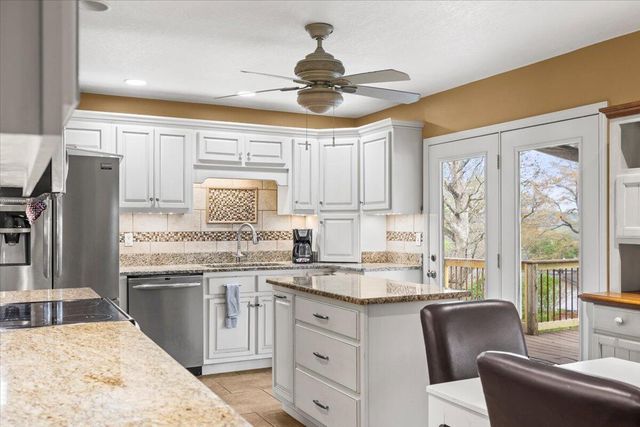 952 Wyndsor Drive, Hixson, TN 37343