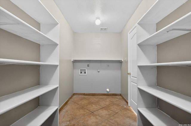 22023 legend point, San Antonio, TX 78258