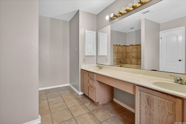 22023 legend point, San Antonio, TX 78258