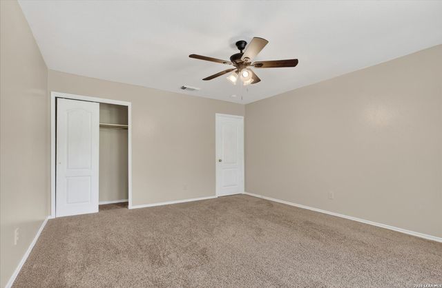 22023 legend point, San Antonio, TX 78258