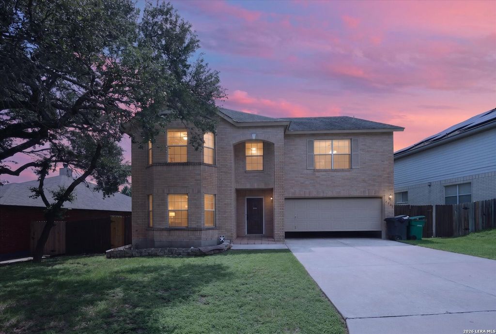 22023 legend point, San Antonio, TX 78258
