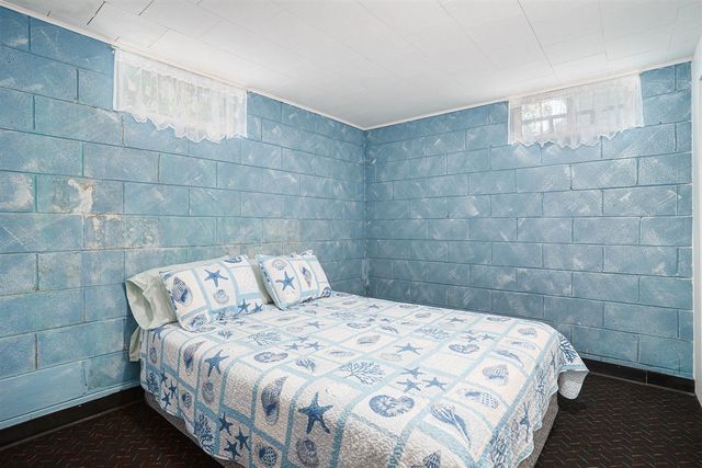 1018 Ruddiman Drive, Muskegon, MI 49445