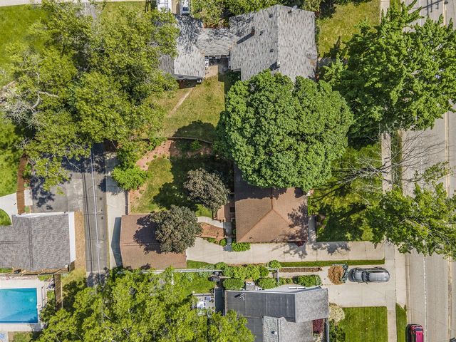 1018 Ruddiman Drive, Muskegon, MI 49445