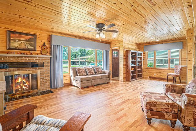 1018 Ruddiman Drive, Muskegon, MI 49445