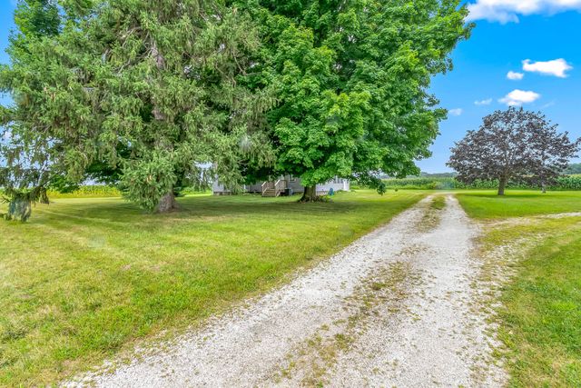 322 W Chicago Road, Batavia Twp, MI 49036