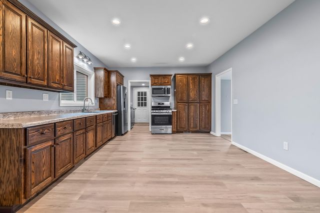 322 W Chicago Road, Batavia Twp, MI 49036