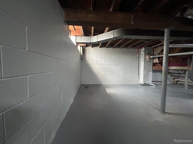 19710 Moross Road, Detroit, MI 48224