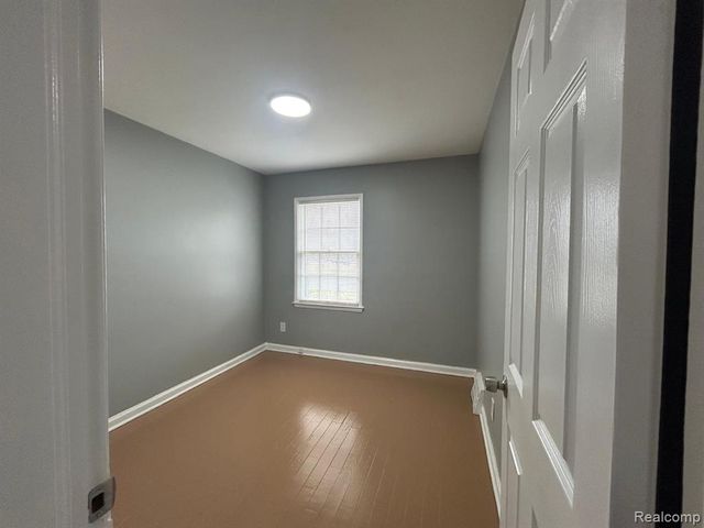 19710 Moross Road, Detroit, MI 48224