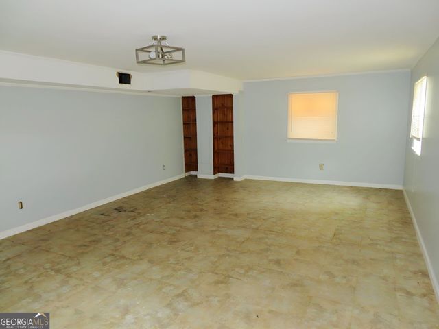 2705 Hayden Drive, East Point, GA 30344