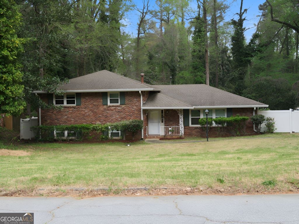 2705 Hayden Drive, East Point, GA 30344