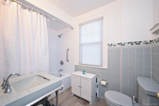 3226 158th Street, Flushing, NY 11358