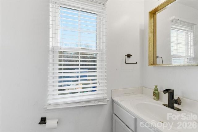 15927 Lawyers Road, Matthews, NC 28104