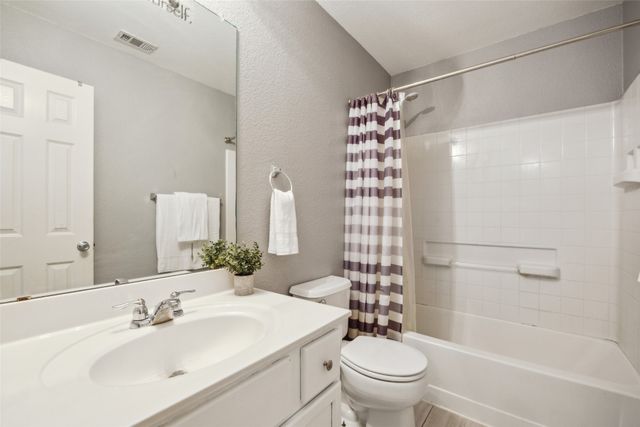 9121 Liberty Crossing Drive, Fort Worth, TX 76131