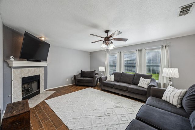 9121 Liberty Crossing Drive, Fort Worth, TX 76131
