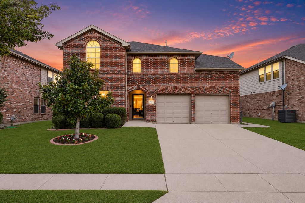 9121 Liberty Crossing Drive, Fort Worth, TX 76131