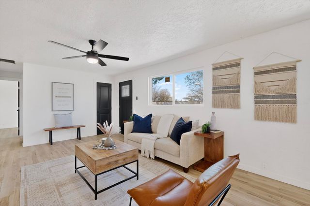 10706 Fairbanks Road NE, Albuquerque, NM 87112