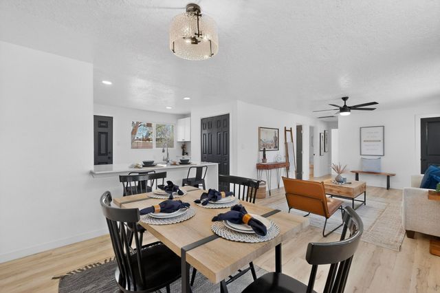 10706 Fairbanks Road NE, Albuquerque, NM 87112