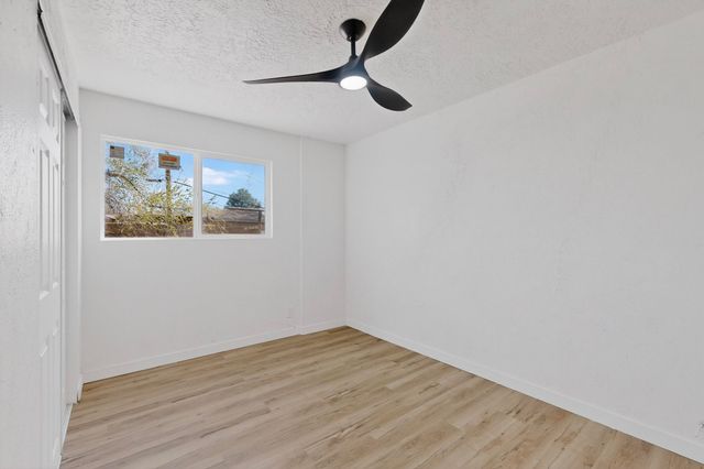 10706 Fairbanks Road NE, Albuquerque, NM 87112