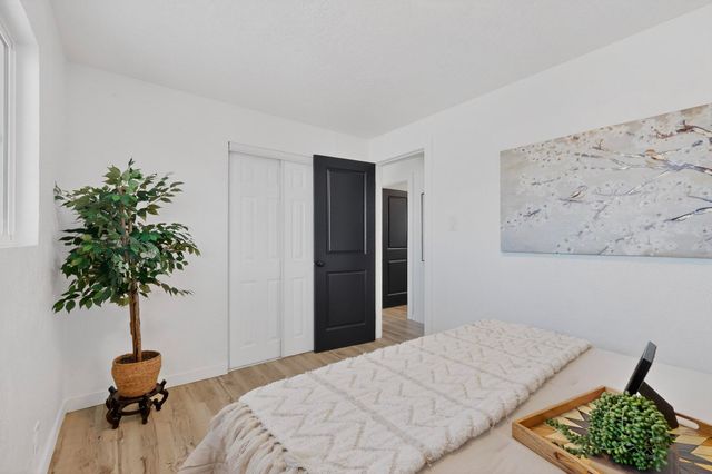 10706 Fairbanks Road NE, Albuquerque, NM 87112