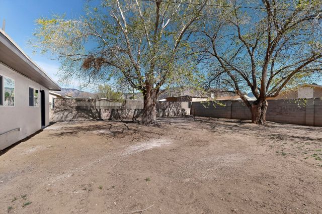 10706 Fairbanks Road NE, Albuquerque, NM 87112