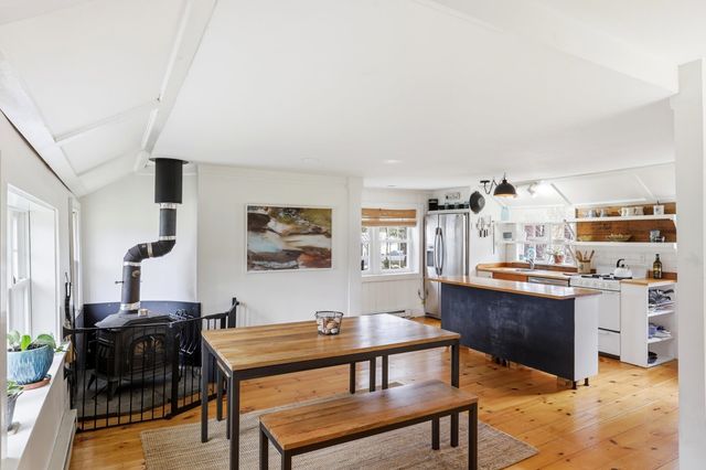 338 Stage Road, Nottingham, NH 03290