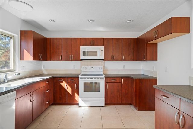 4925 Sombra, Los Alamos, NM 87544