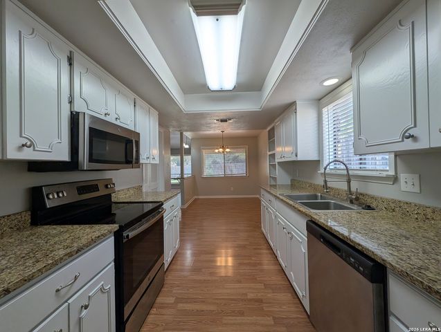 619 SUMMERWOOD DR, New Braunfels, TX 78130