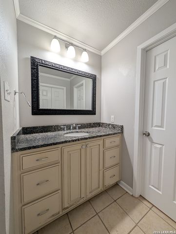 619 SUMMERWOOD DR, New Braunfels, TX 78130