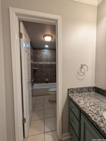 619 SUMMERWOOD DR, New Braunfels, TX 78130