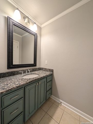 619 SUMMERWOOD DR, New Braunfels, TX 78130