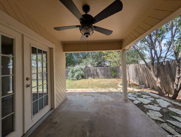 619 SUMMERWOOD DR, New Braunfels, TX 78130