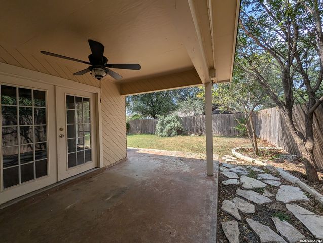 619 SUMMERWOOD DR, New Braunfels, TX 78130