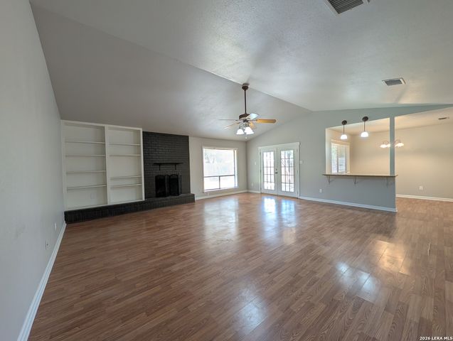 619 SUMMERWOOD DR, New Braunfels, TX 78130