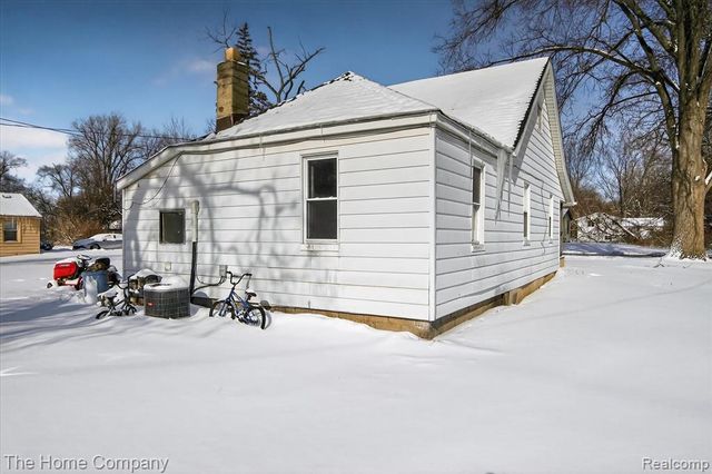 35799 Park Place, Romulus, MI 48174