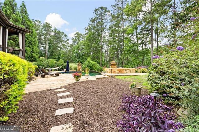 1255 Waterfall Lane NW, Acworth, GA 30101