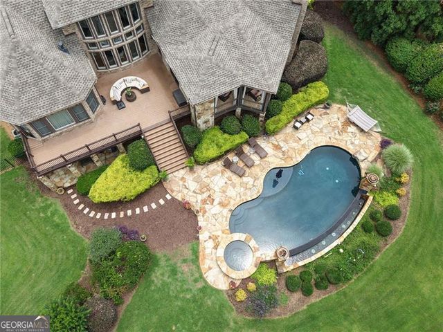 1255 Waterfall Lane NW, Acworth, GA 30101