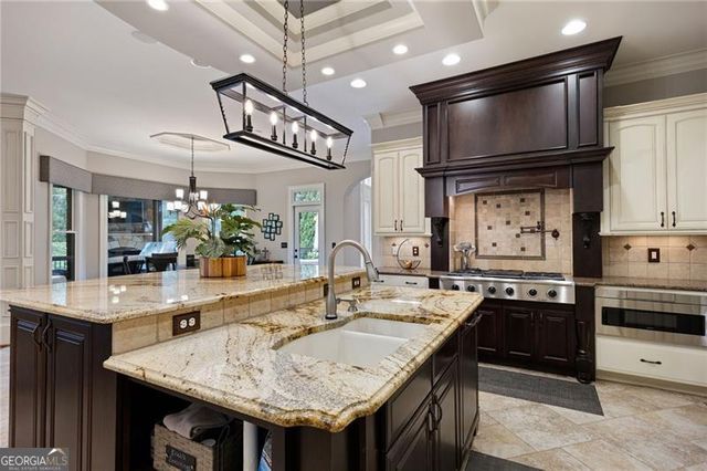 1255 Waterfall Lane NW, Acworth, GA 30101